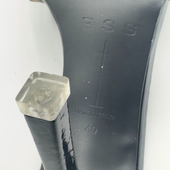 Black Suede Studio Pump in PVC/Patent with leather lining, Padded Footbed Sz 40. - Picture 8 of 8